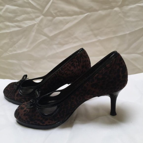 STUART WEITZMAN -Animal Prints Suede Peep Toe - Picture 5 of 6